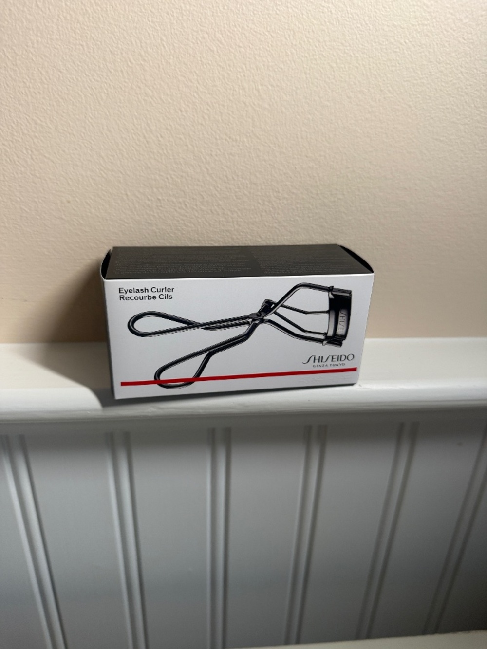 NEW IN BOX SHISEIDO EYELASH CURLER
